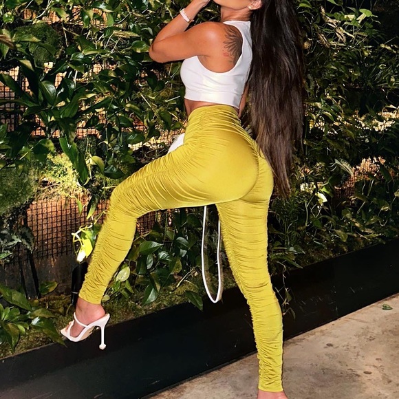 High waisted Scrunched Leggings - Picture 1 of 4